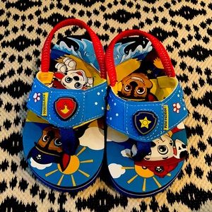 Like New Sandals Boys 9-10 Paw Patrol Light Up